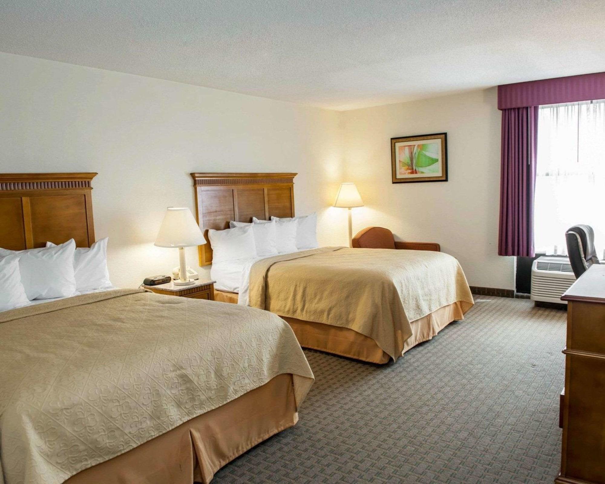 Quality Inn And Suites Индианаполис Екстериор снимка