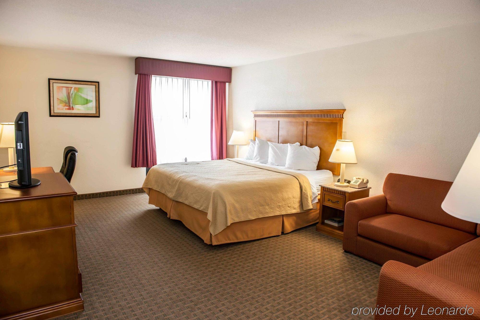 Quality Inn And Suites Индианаполис Екстериор снимка
