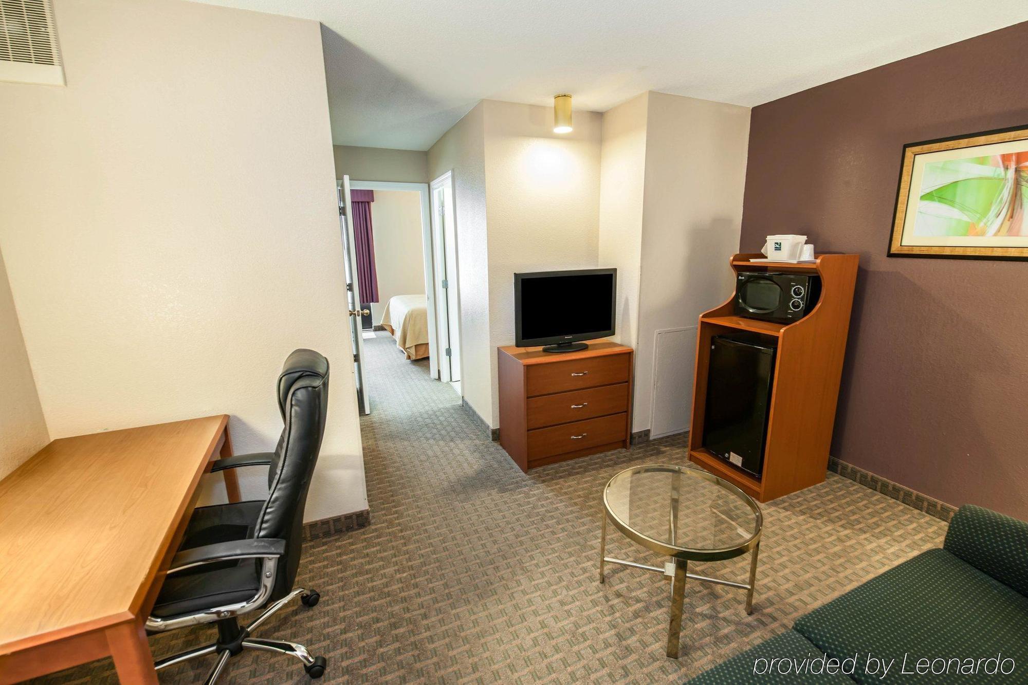 Quality Inn And Suites Индианаполис Екстериор снимка