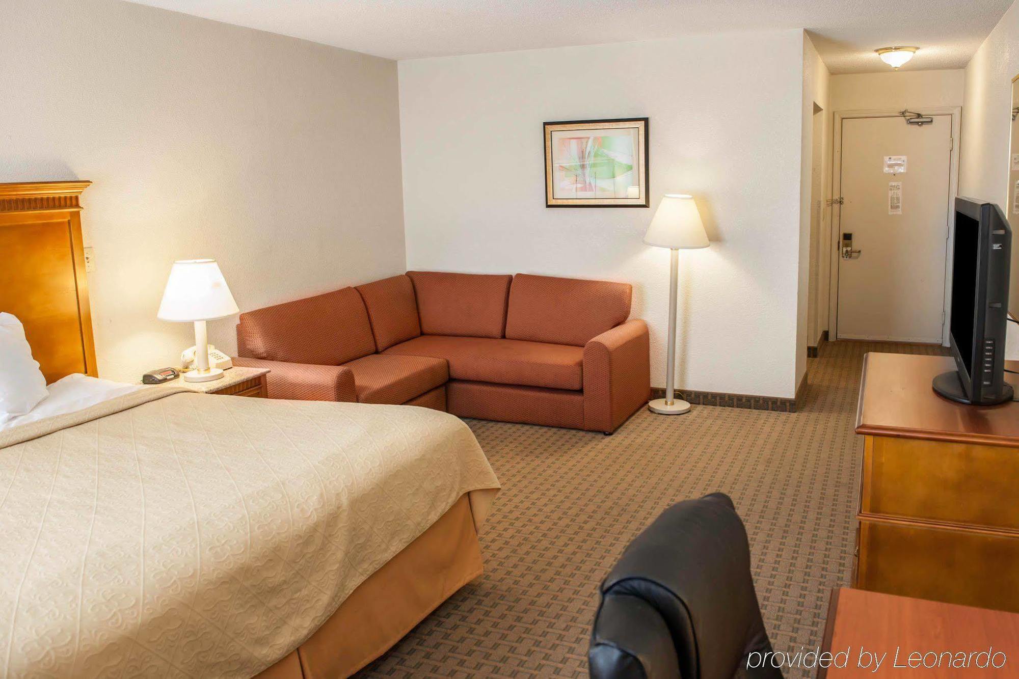 Quality Inn And Suites Индианаполис Екстериор снимка