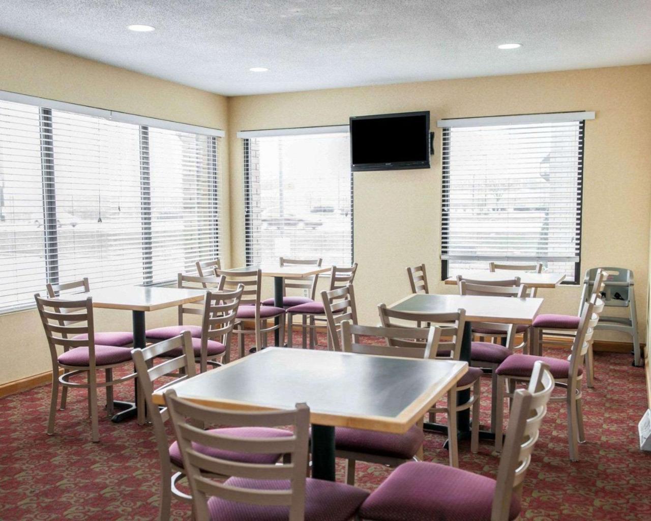 Quality Inn And Suites Индианаполис Екстериор снимка
