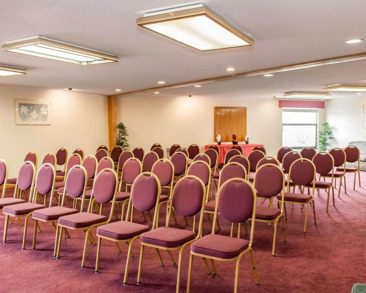 Quality Inn And Suites Индианаполис Екстериор снимка
