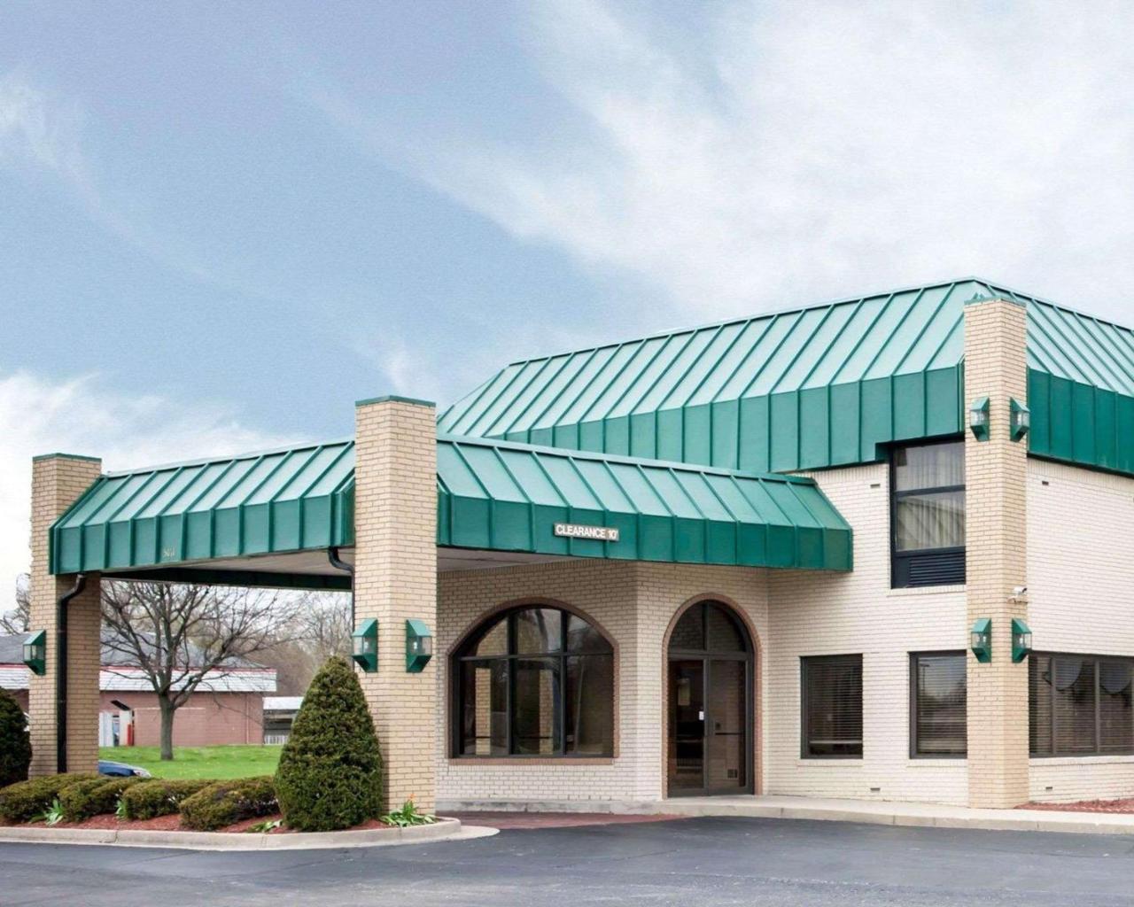 Quality Inn And Suites Индианаполис Екстериор снимка