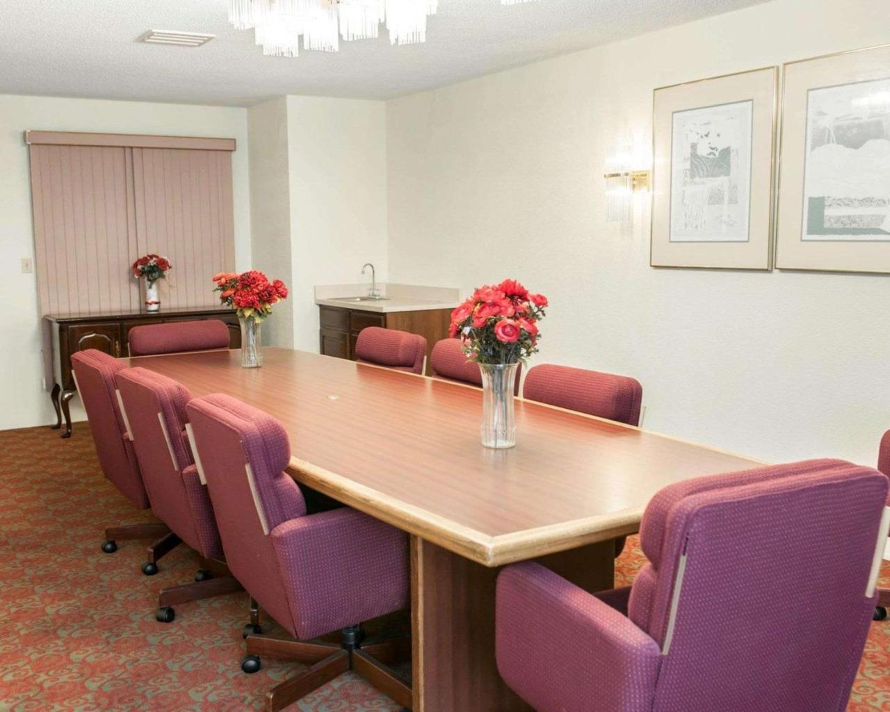 Quality Inn And Suites Индианаполис Екстериор снимка