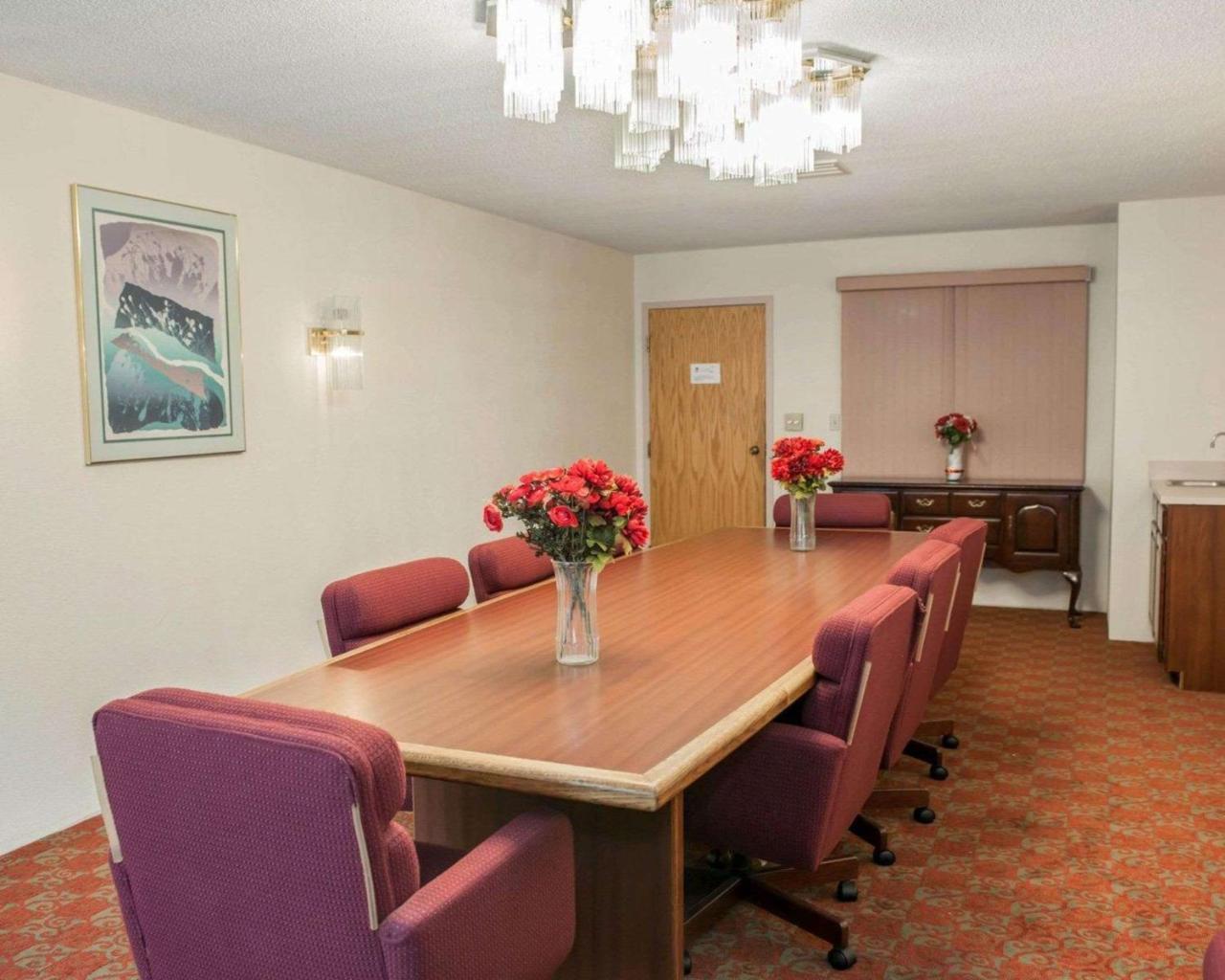 Quality Inn And Suites Индианаполис Екстериор снимка